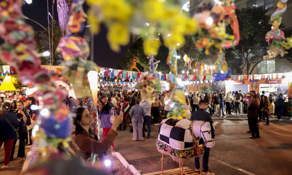 Celebrações juninas têm valor cultural, econômico e histórico