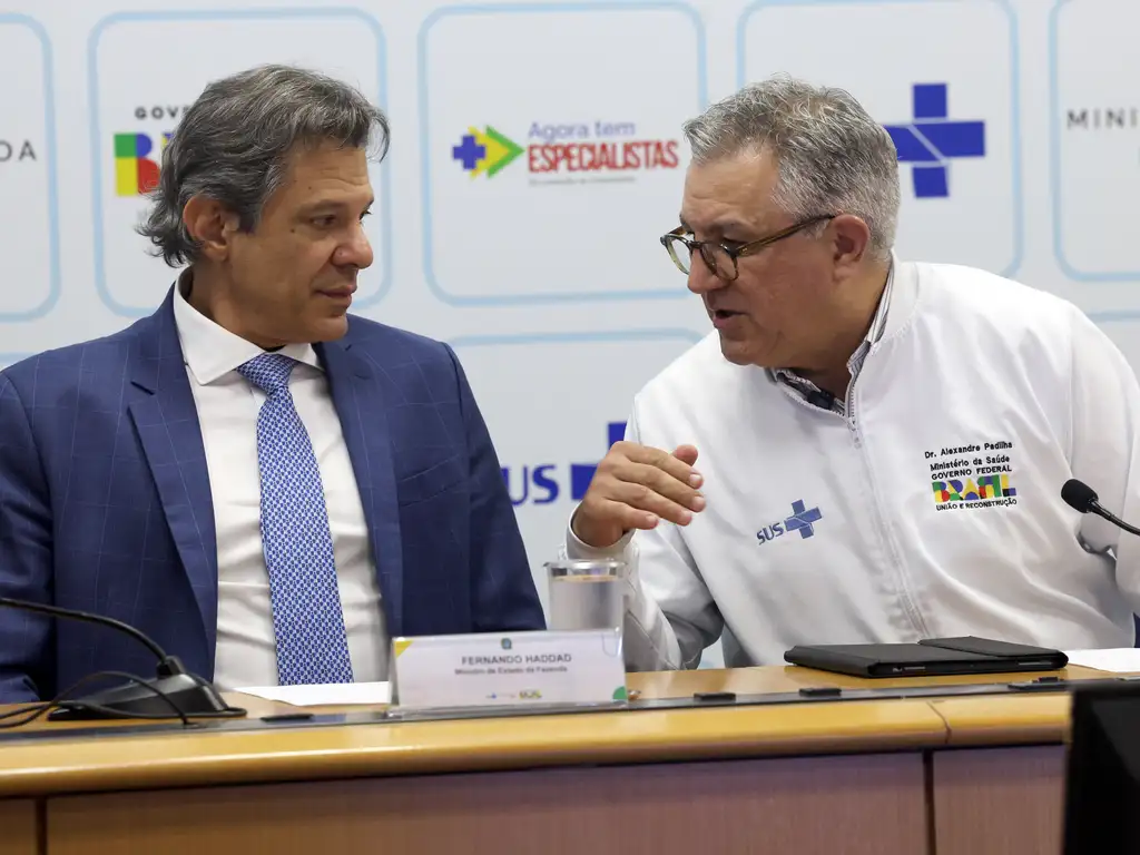 ministros da Saúde, Alexandre Padilha, e da Fazenda, Fernando Haddad