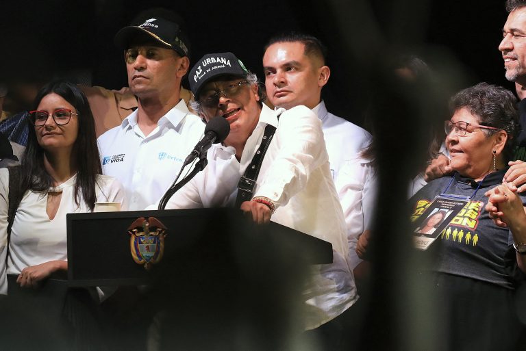 Cuba e Venezuela manifestam apoio ao presidente Petro em meio às agressões de Trump