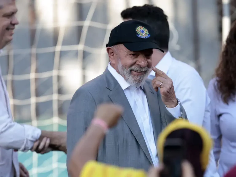  No Moinho, Lula fala em reparação às famílias que sofreram violência policial da PM de SP