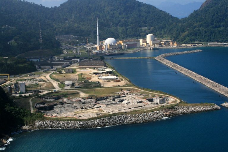 Países com programas nucleares para fins civis não correm risco de ataques, dizem analistas