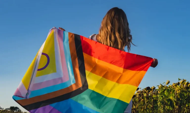 Entre avanços e retrocessos: os direitos LGBTQIAPN+ na corda bamba