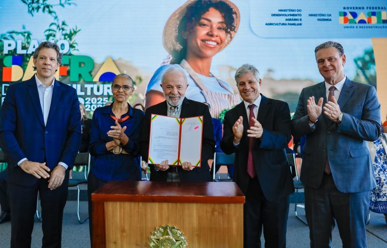 Governo anuncia R$ 89 bi para a agricultura familiar e lança programa de redução de agrotóxicos