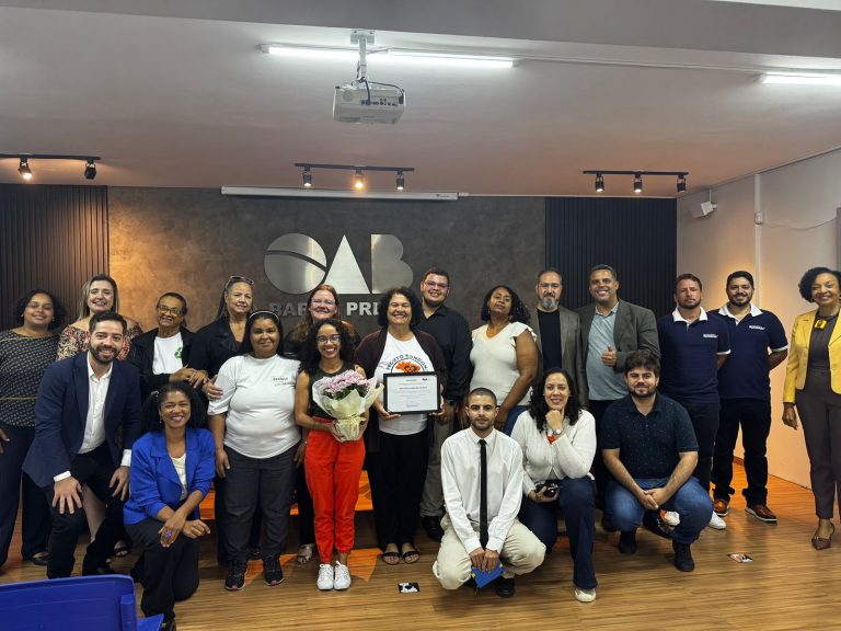 Homenagem pela defesa dos Direitos Humanos 