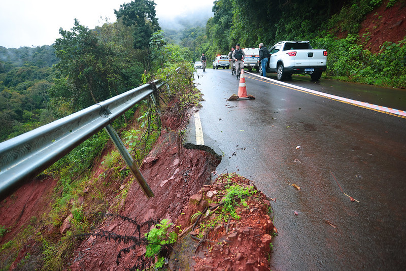 29.06.2025 - Vistoria de áreas críticas pela Defesa Civil em Caxias do Sul