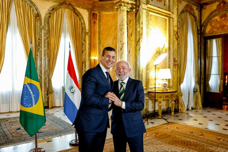 Lula visita presidente do Paraguai e Cristina Kirchner na Argentina; Milei fica isolado