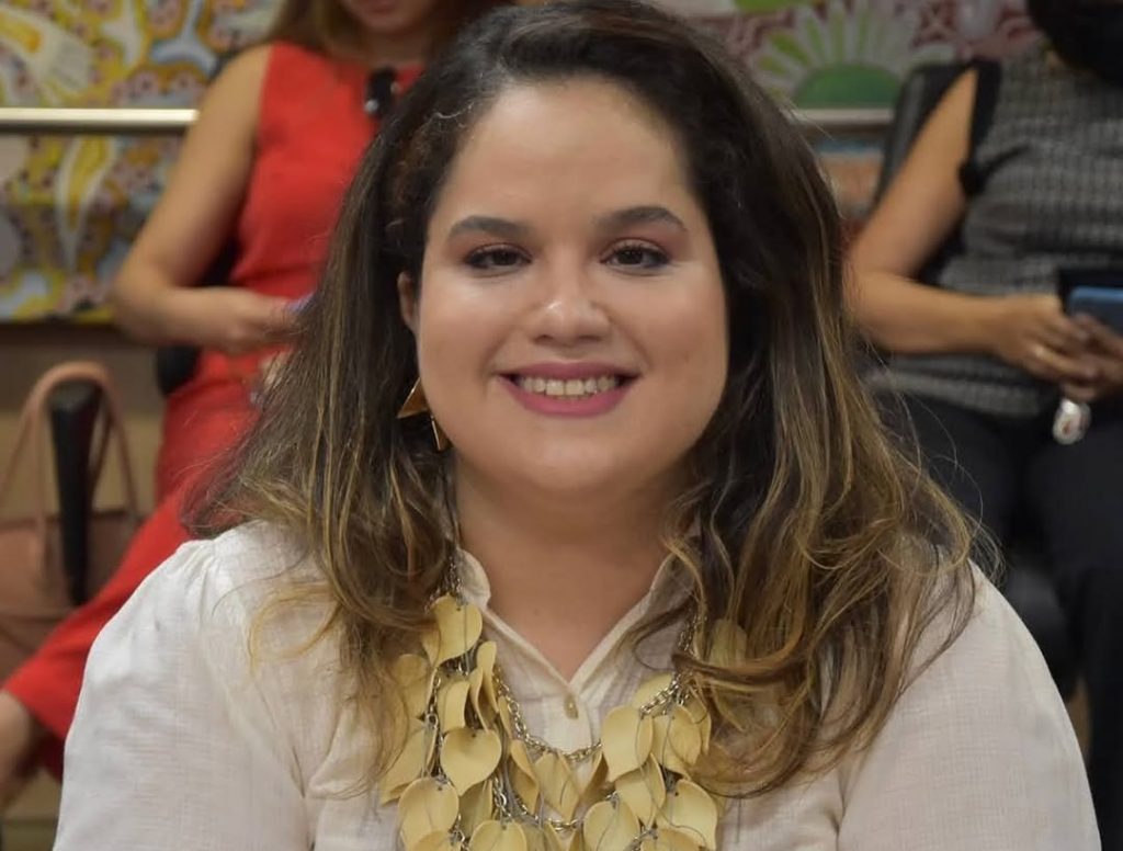 Aliana Aires, professora de Moda da UFPI