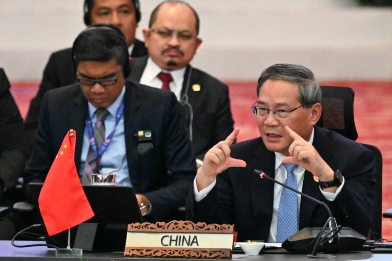 Quem é Li Qiang, que virá à cúpula dos Brics no lugar do presidente chinês Xi Jinping