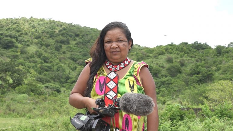 Resistência dos povos indígenas: Sueli Maxakali fala sobre novo filme e reencontro com o pai 