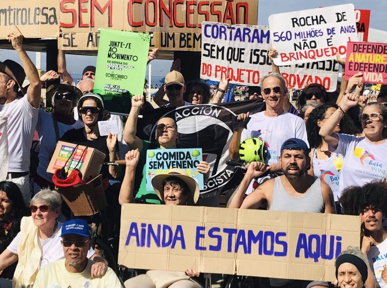 Ato contra PL da Devastação reúne sociedade civil em Copacabana