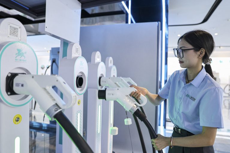 China contorna caos tarifário de Trump, cresce 5,3% e tem recorde de exportações no 1º semestre