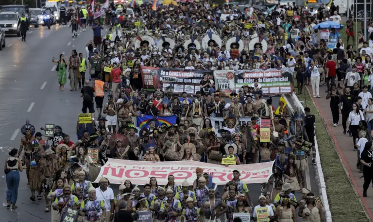 CPT: Entre 2019 e 2023, 42 casos de violência contra povos indígenas foram registrados por mês
