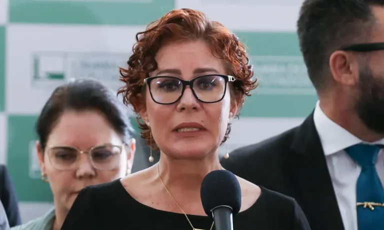 Justiça italiana mantém prisão de Zambelli até decisão sobre extradição
