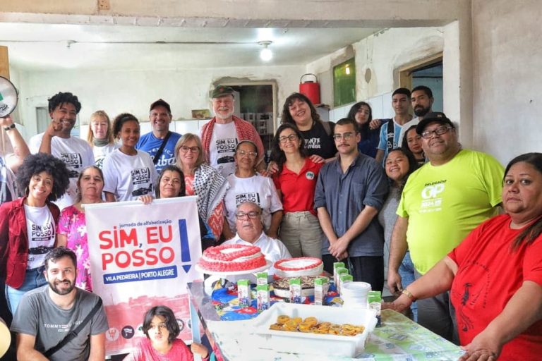 Projeto Sim, Eu Posso! celebra formatura de primeiros alunos em Porto Alegre