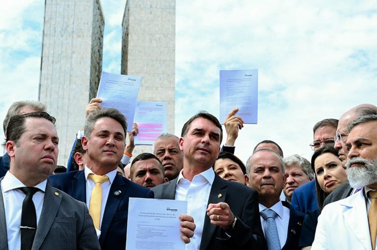 Bolsonarismo obstrui Congresso e quer atropelar Motta por anistia e impeachment de Moraes