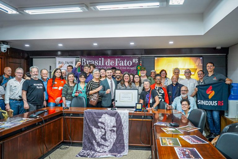 Brasil de Fato RS conquista Prêmio Rubens Paiva por defesa dos direitos humanos