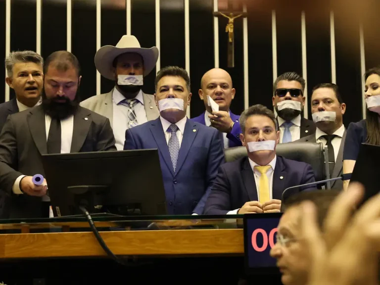 Bolsonarismo: o puro suco da vergonha alheia