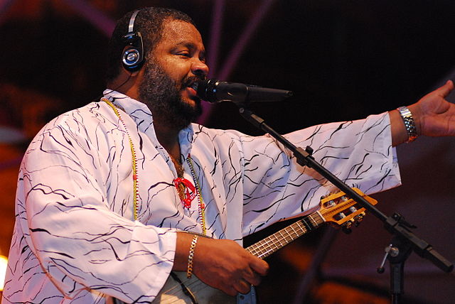 Morre Arlindo Cruz, ícone do samba, aos 66 anos