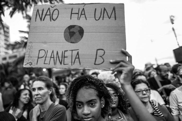 O agronegócio, as mentiras e o relógio do juízo final