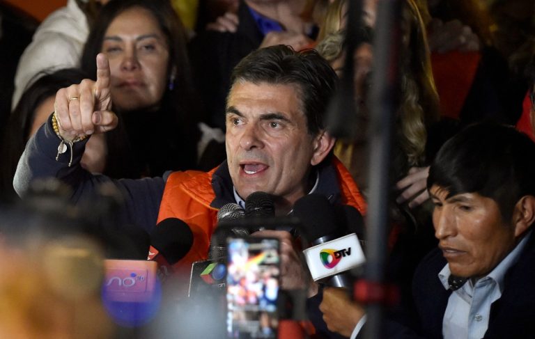 Candidato de centro-direita Rodrigo Paz é eleito o novo presidente da Bolívia