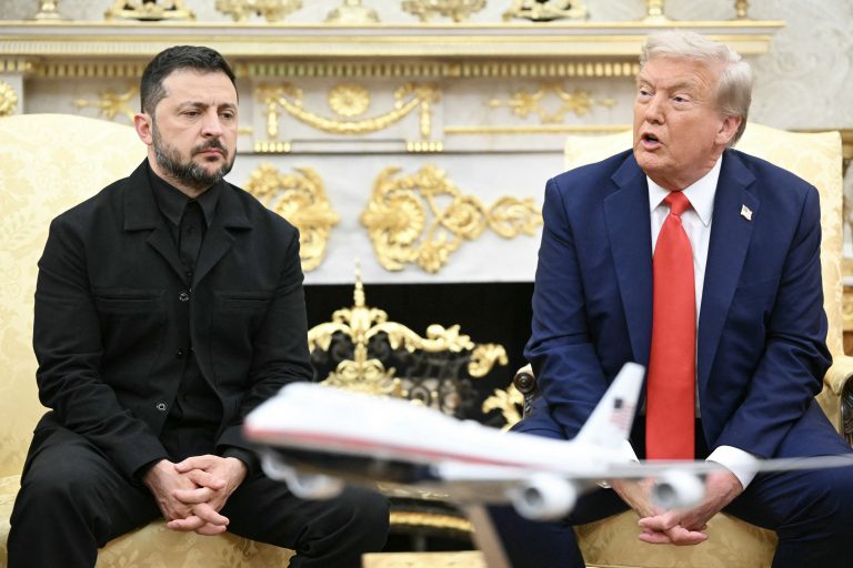 Trump defende que reunião trilateral com Zelensky e Putin é necessária para encerrar guerra