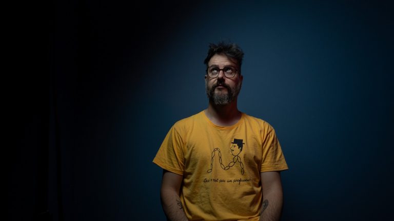 André Paz apresenta o espetáculo Sou Shólo no Ecarta Musical deste sábado (23) em Porto Alegre