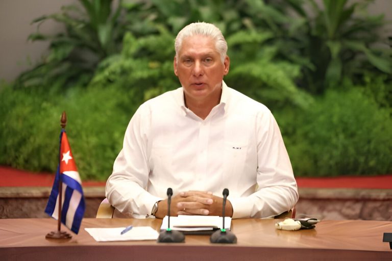 'A paz é um direito irrenunciável', diz presidente de Cuba sobre ofensiva dos EUA