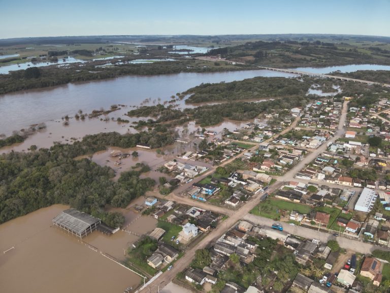 Chuvas intensas deixam mais de 700 desabrigados e desalojados em dezenas de cidades do RS