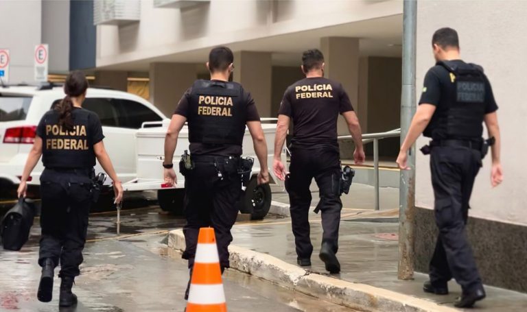 'Os bandidos mais perigosos usam terno e gravata', diz advogado sobre operação contra facção