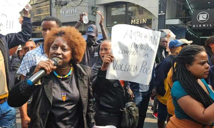 Protesto de trabalhadores ambulantes no Brás, contra truculência da Operação Delegada em São Paulo (2024)