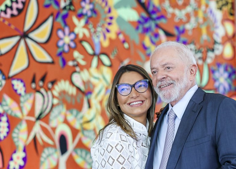 'Jamais usaria religião como palanque', afirma Lula em entrevista a evangélicos