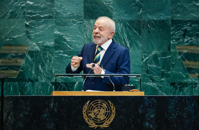 Defesa da democracia e metas da COP30 encerram agenda de Lula nos EUA