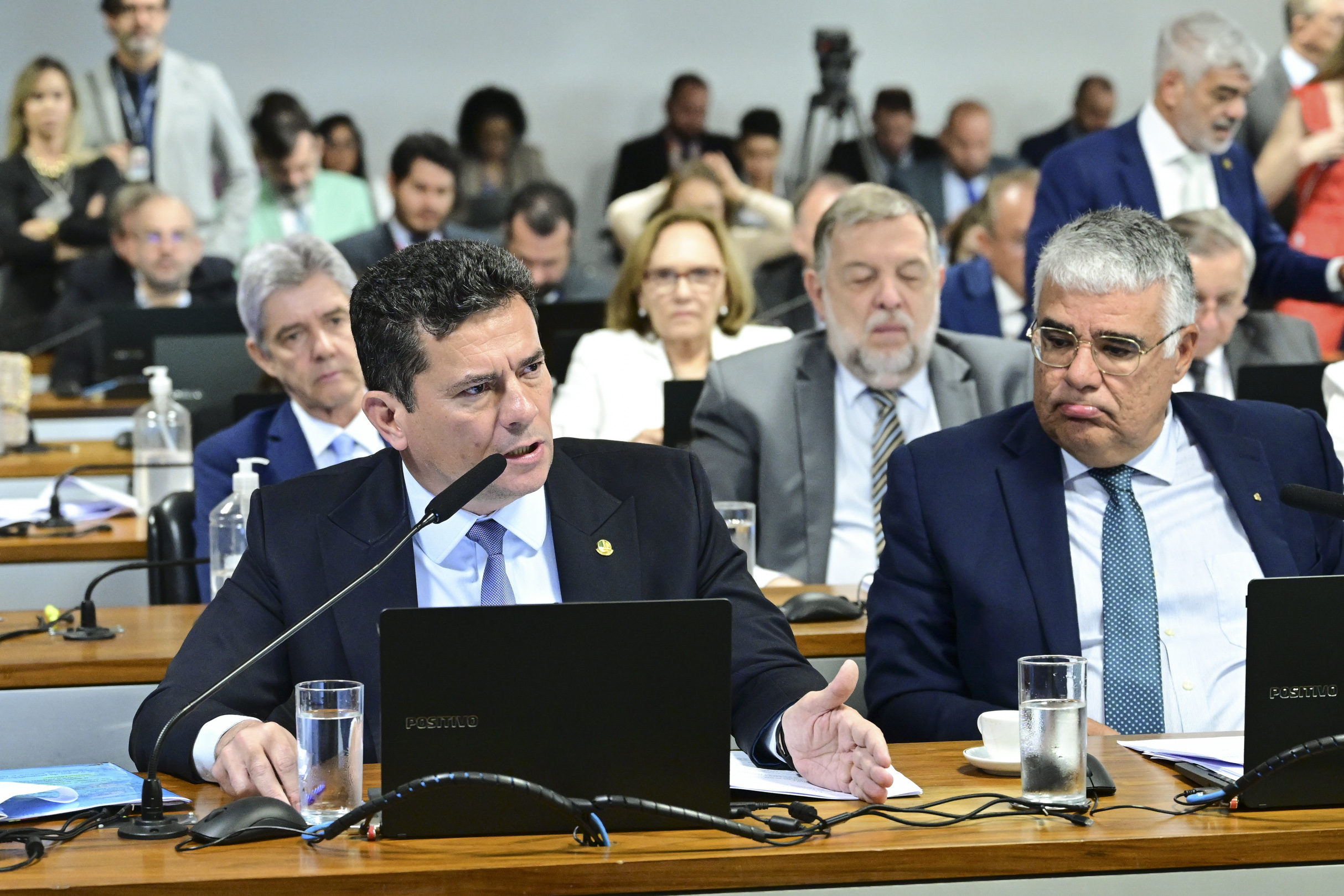 Sérgio Moro durante audiência pública no Senado; o ex-juiz foi eleito para a Casa Alta em 2022