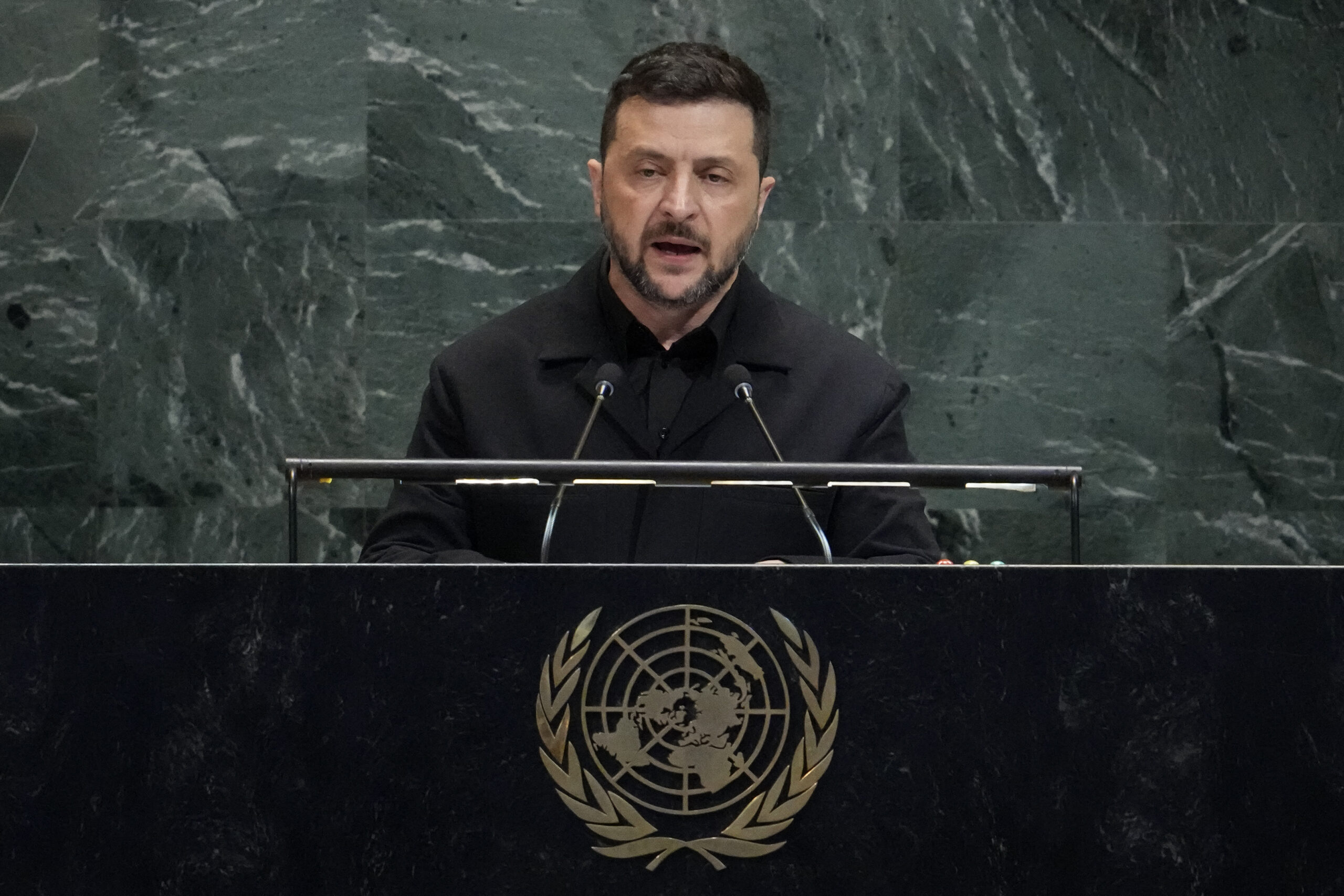 O presidente da Ucrânia, Volodymyr Zelensky, discursa durante a Assembleia Geral das Nações Unidas na sede da ONU em Nova York, em 24 de setembro de 2025