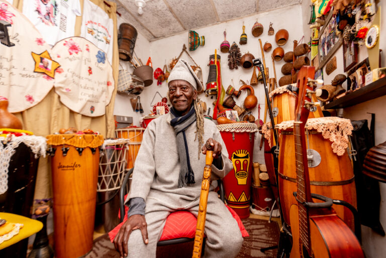 Livro inédito revela as histórias de oito mestres e mestras da cultura popular afro-gaúcha
