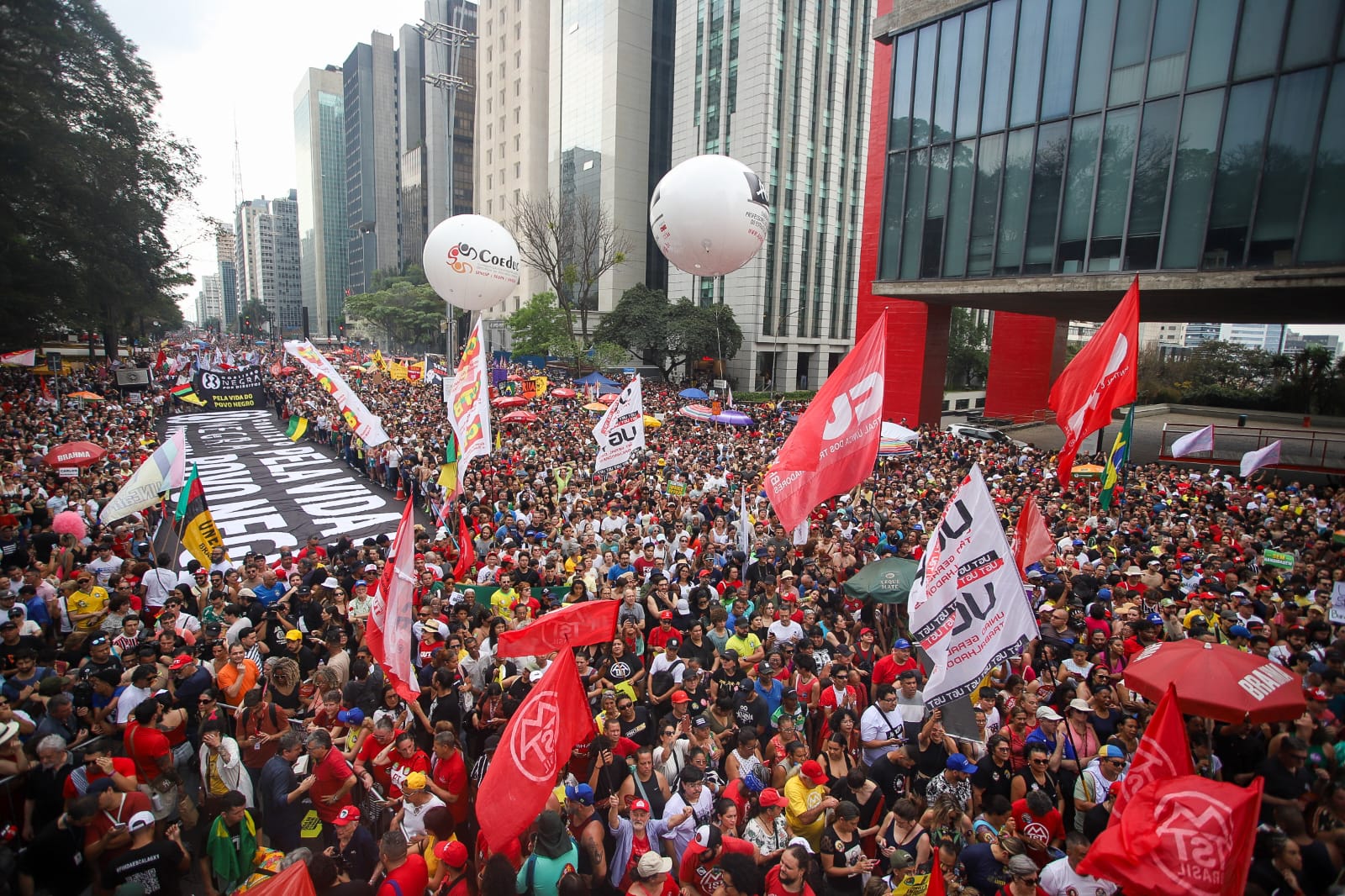 Manifestantes tomaram a Avenida Paulista para repudiar a PEC da Blindagem e anistia para golpistas (21/09/2025)