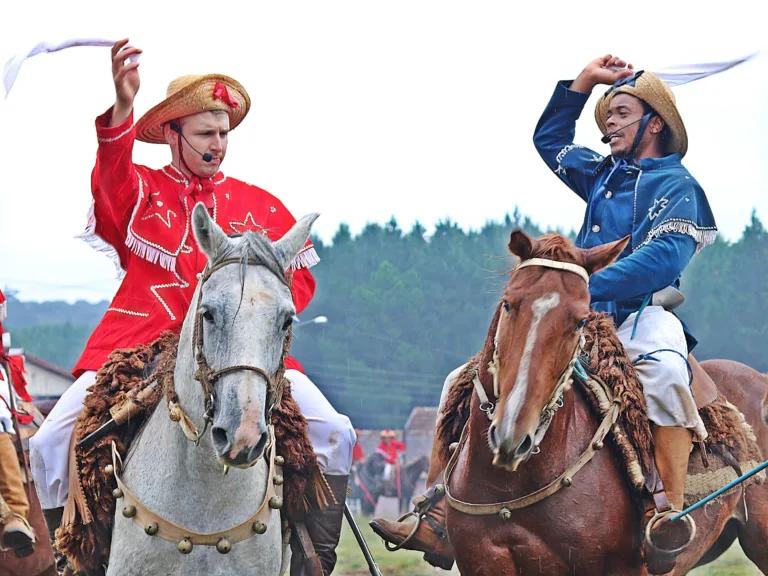 Festa das Cavalhadas ressurge na Serra Gaúcha com programação gratuita e resgate cultural