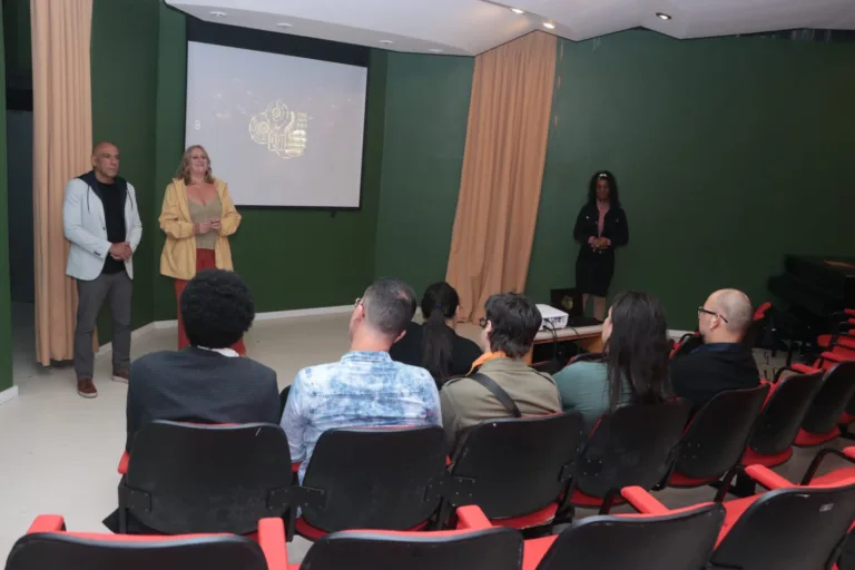 Cine Curta POA abre festival com salas cheias e diversidade na tela