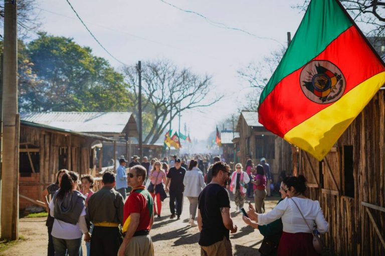  Entre a tradição e a crítica, Dia do Gaúcho é celebrado em todo o Rio Grande do Sul 