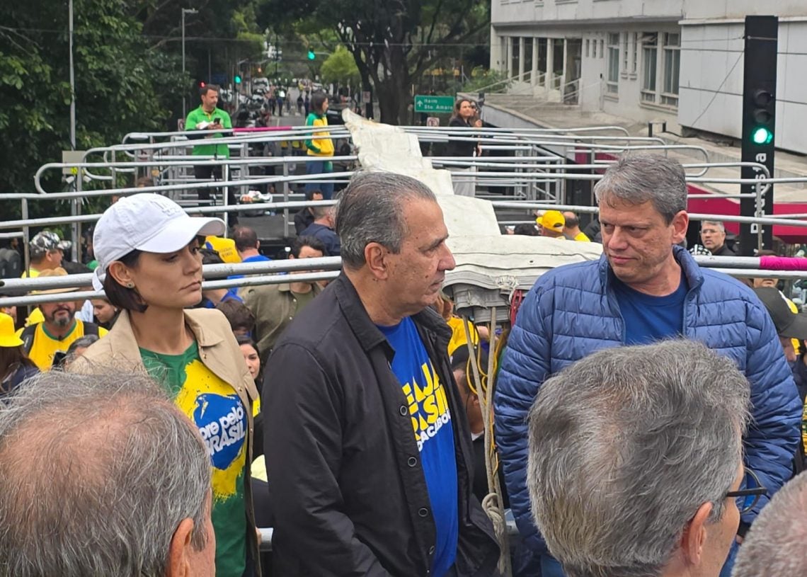 Michelle Bolsonaro, Silas Malafaia e Tarcísio de Freitas em ato no 7 de setembro