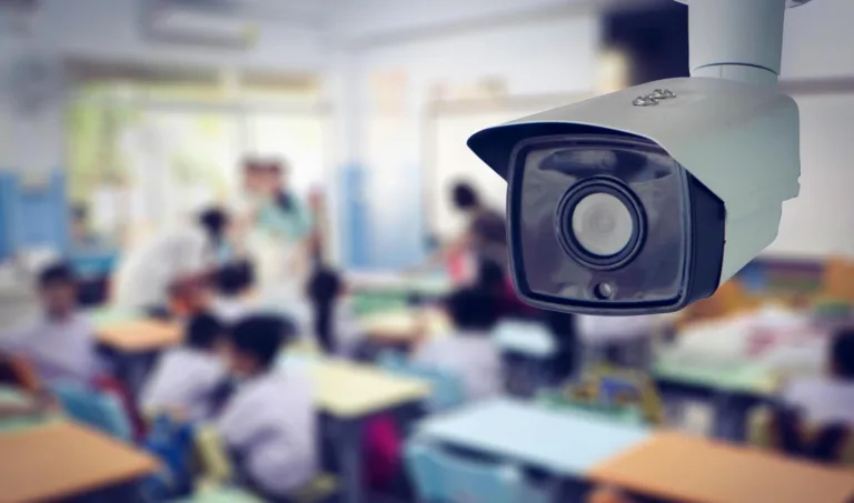 Câmeras em sala de aula: é essa a solução?