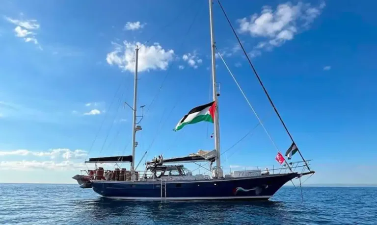 Brasileiros da flotilha Sumud fazem greve de fome em centro de detenção israelense