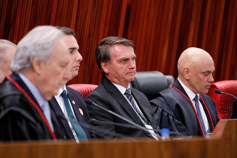 Condenados por golpe passarão por audiência de custódia hoje (26); Bolsonaro irá recorrer