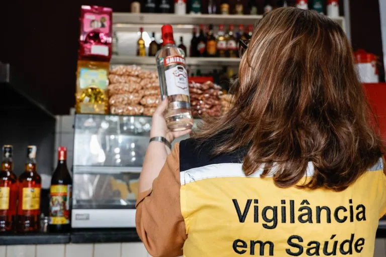 Brasil tem 11 casos de intoxicação por metanol; 42 estão em investigação