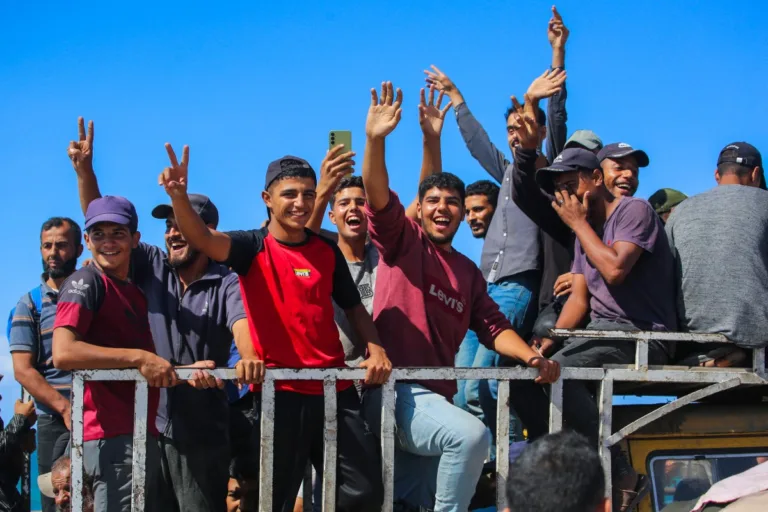 Grupos palestinos rejeitam governo estrangeiro e dizem que administrar Gaza é 'assunto interno'