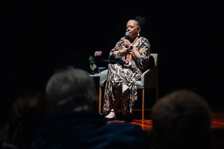 'O tempo espiralar é o único capaz de conter os que já foram, os que estão e os que virão'