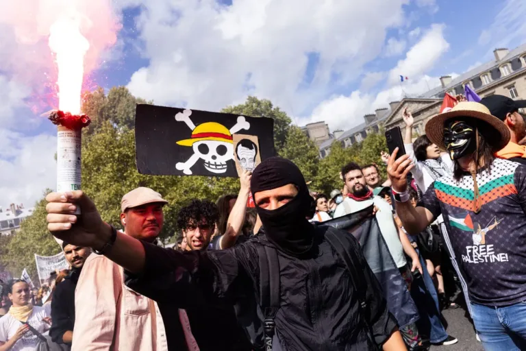 ‘Geração Z’ é rótulo importado dos EUA que simplifica revoltas distintas pelo mundo