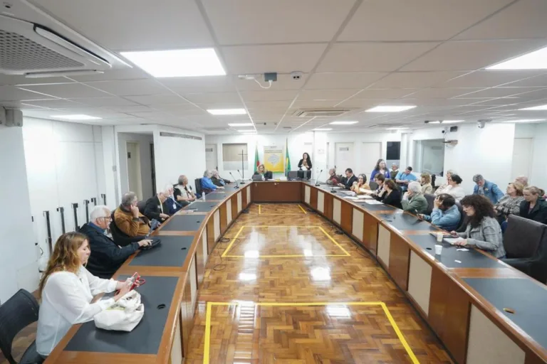 Audiência debate transformação do Dopinho em centro de memória da ditadura em Porto Alegre