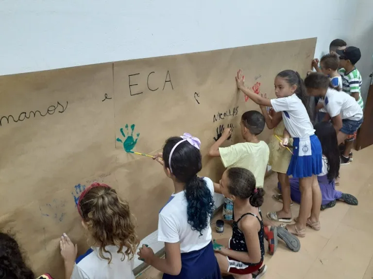 Educação em direitos humanos: uma outra história é necessária
