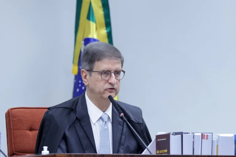 PGR pede condenação de mais sete réus da trama golpista por fake news e ‘Abin paralela' 